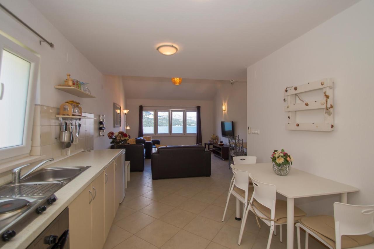 Oasis Blue Apartment Đảo Korčula Ngoại thất bức ảnh